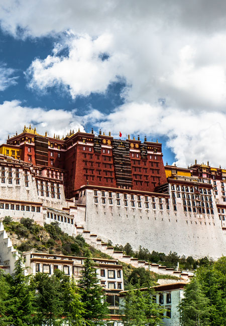 Experience religious serenity in Lhasa